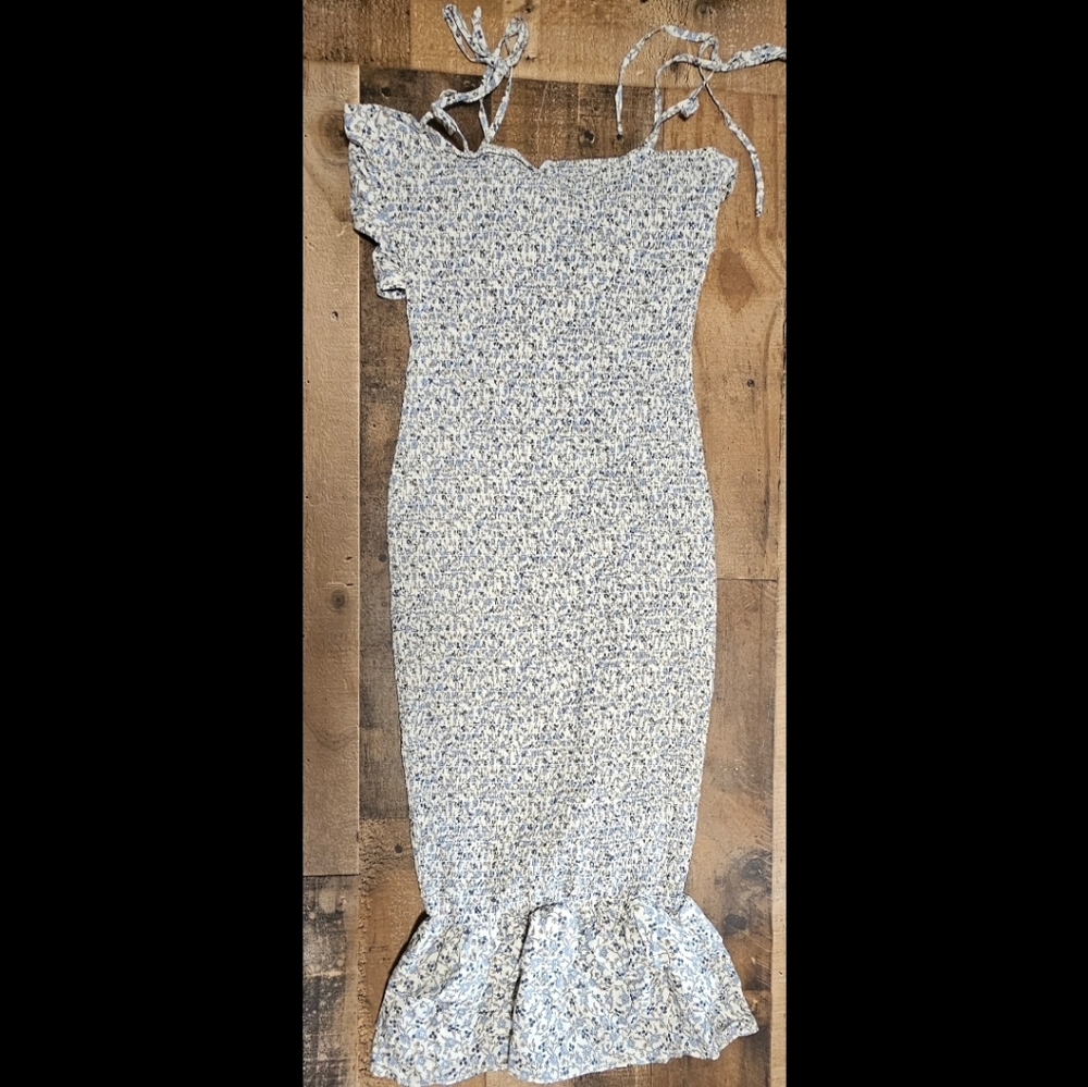 Mable Maternity Dress - Picture 3 of 10